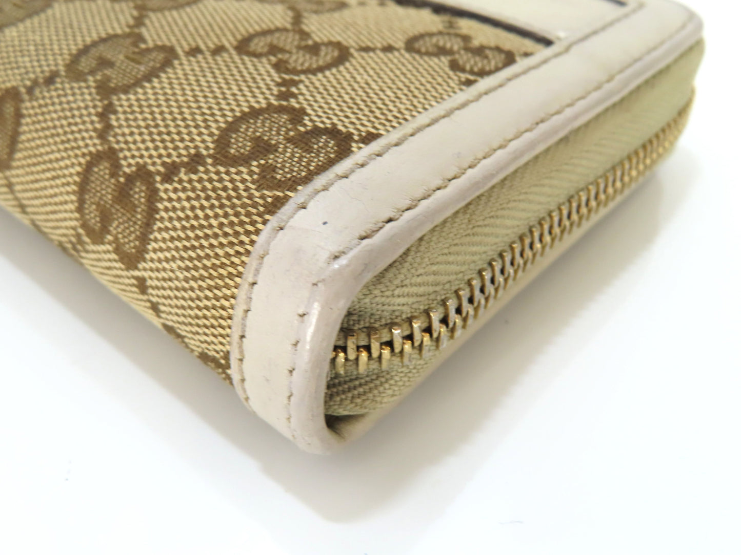 GUCCI Long Wallet with Zipper, Box Included
