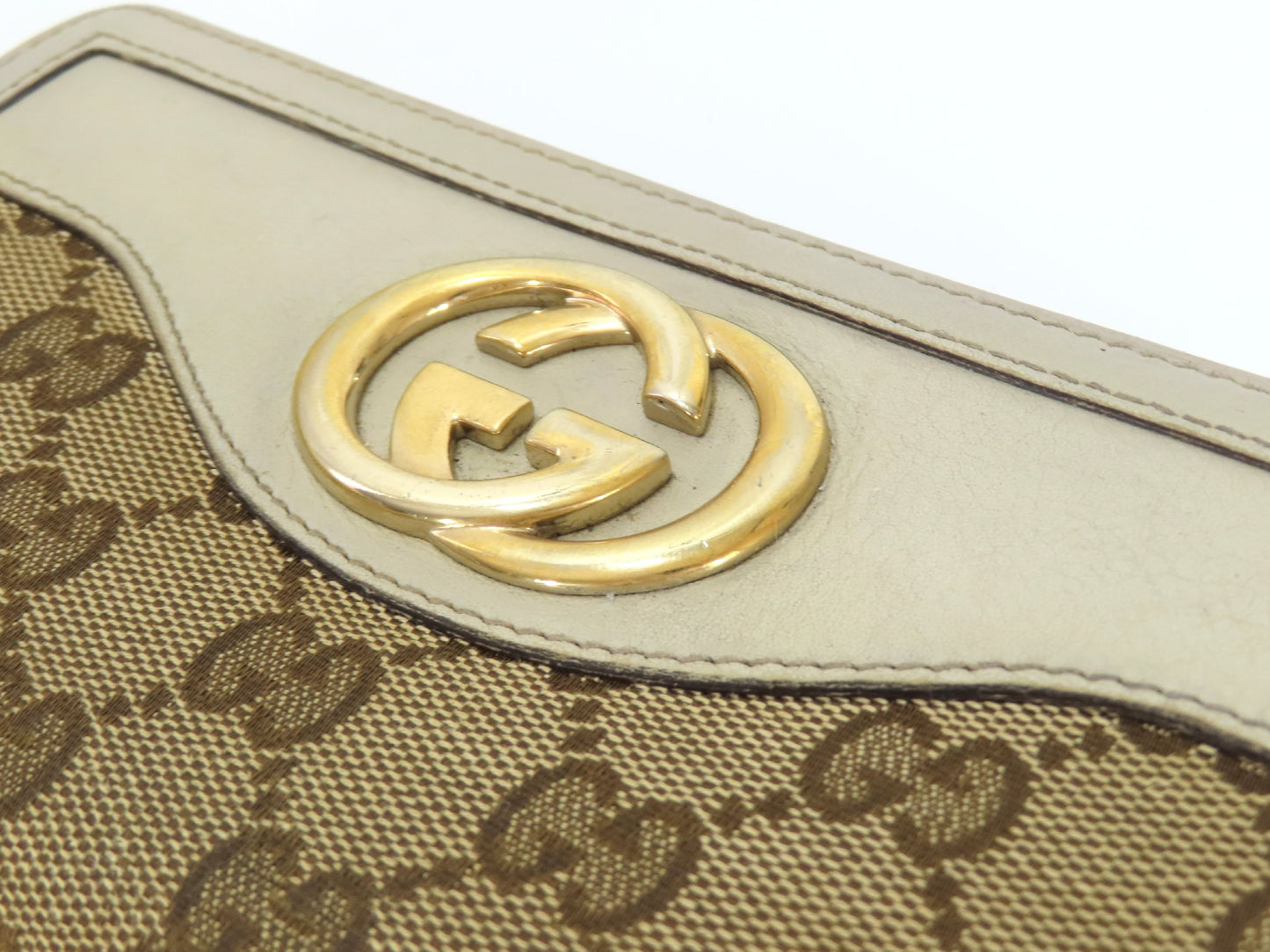 GUCCI Long Wallet with Zipper, Box Included