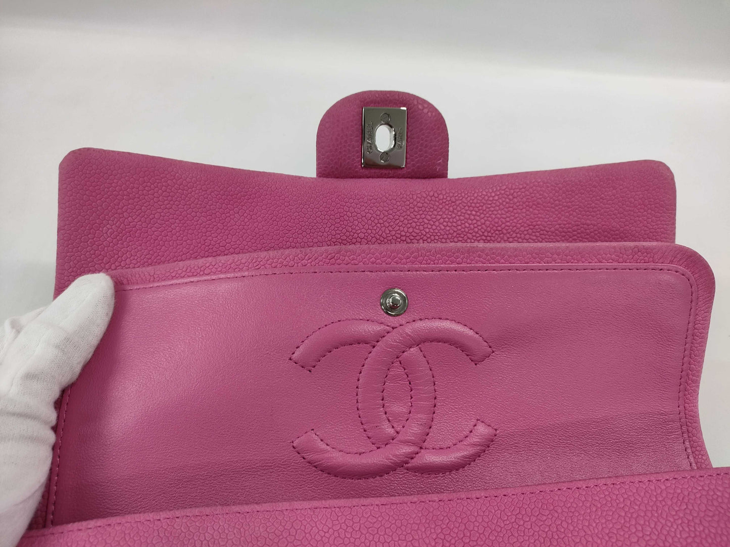 CHANEL Caviar Skin Matelasse 25 Shoulder Bag