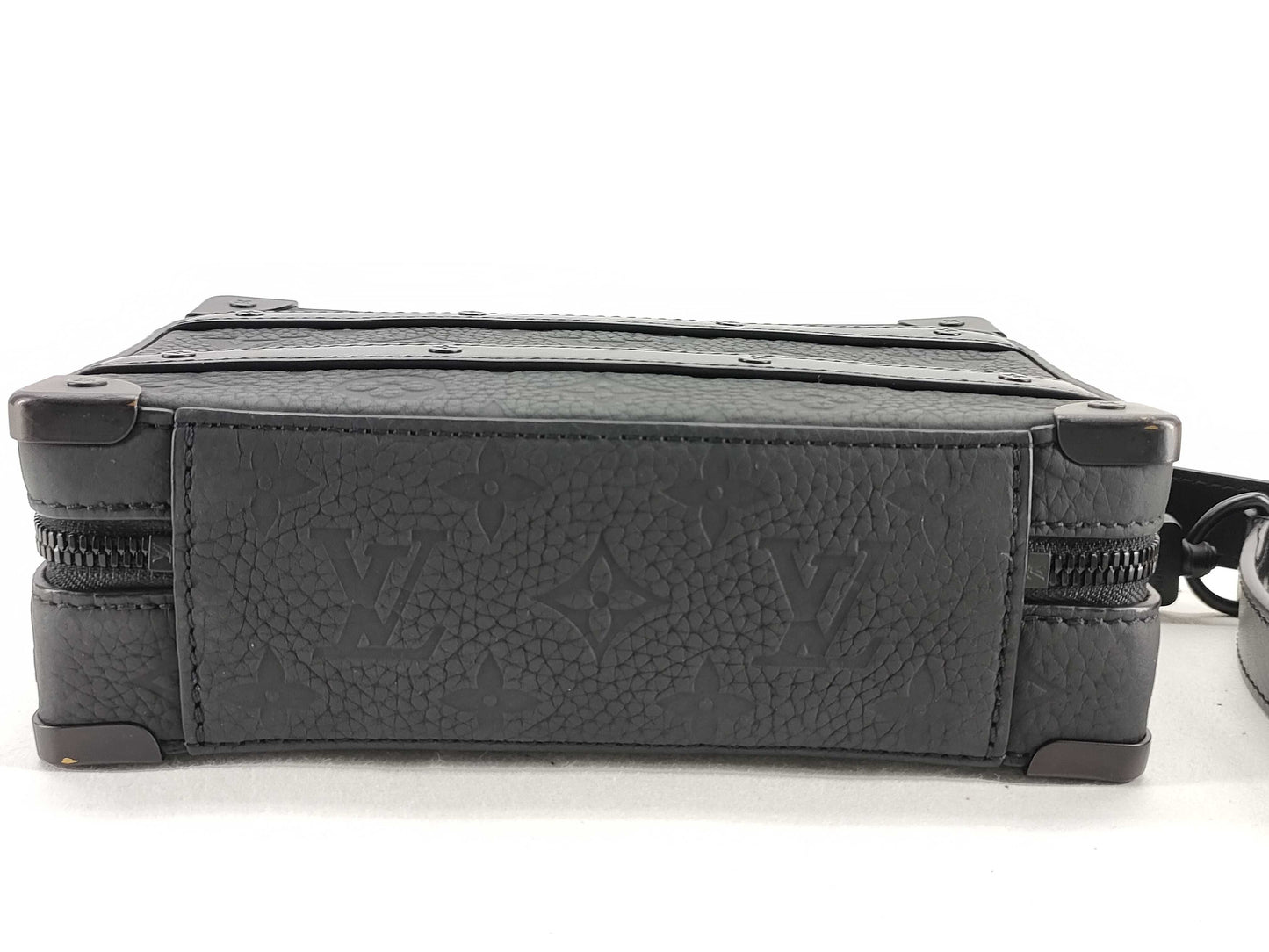 LOUIS VUITTON M59163 Taurillon Handle Soft Trunk M59163 Black RFID Enabled Shoulder Bag