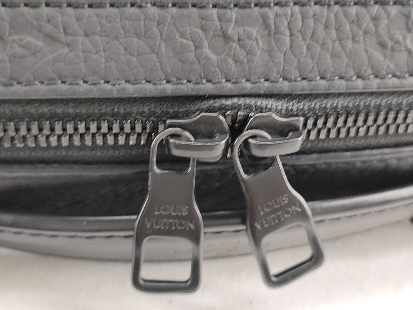 LOUIS VUITTON M59163 Taurillon Handle Soft Trunk M59163 Black RFID Enabled Shoulder Bag