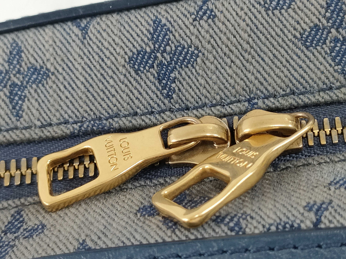 LOUIS VUITTON M 44723 Monogram Denim M44723 Monogram Denim Soft Trunk Canvas Navy Shoulder Bag
