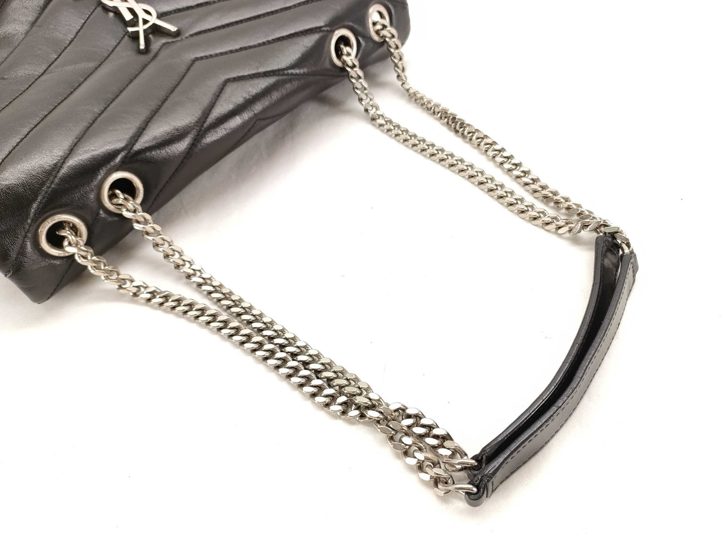 Yves Saint Laurent Lulu Shoulder Bag Shoulder Bag