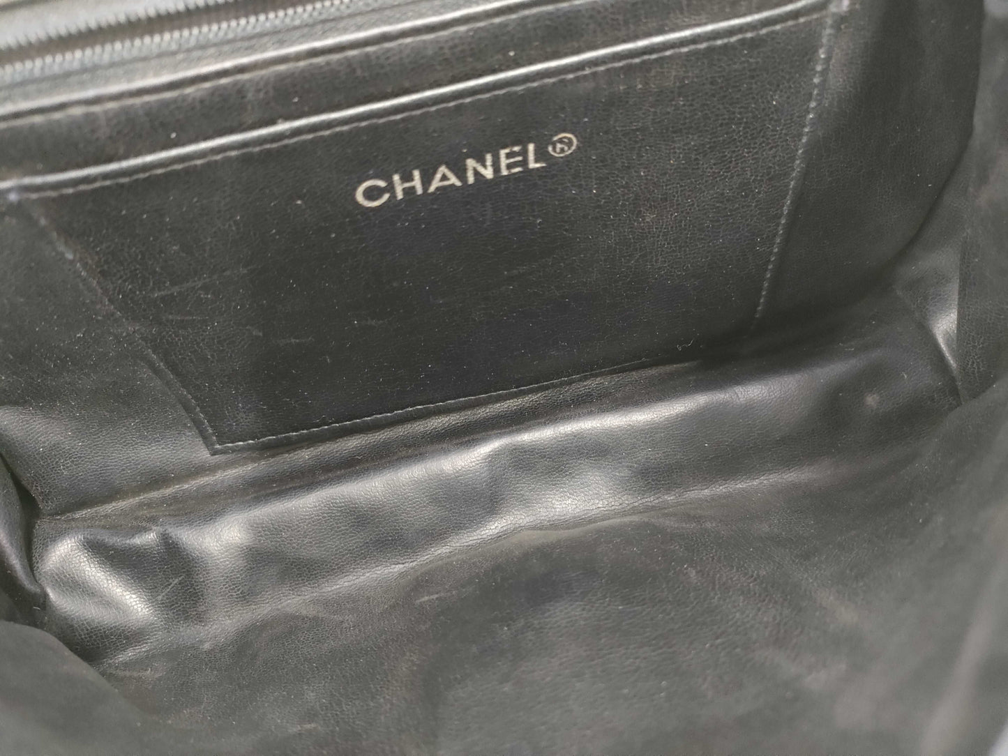 CHANEL Matelasse Lamb Chain Shoulder Bag