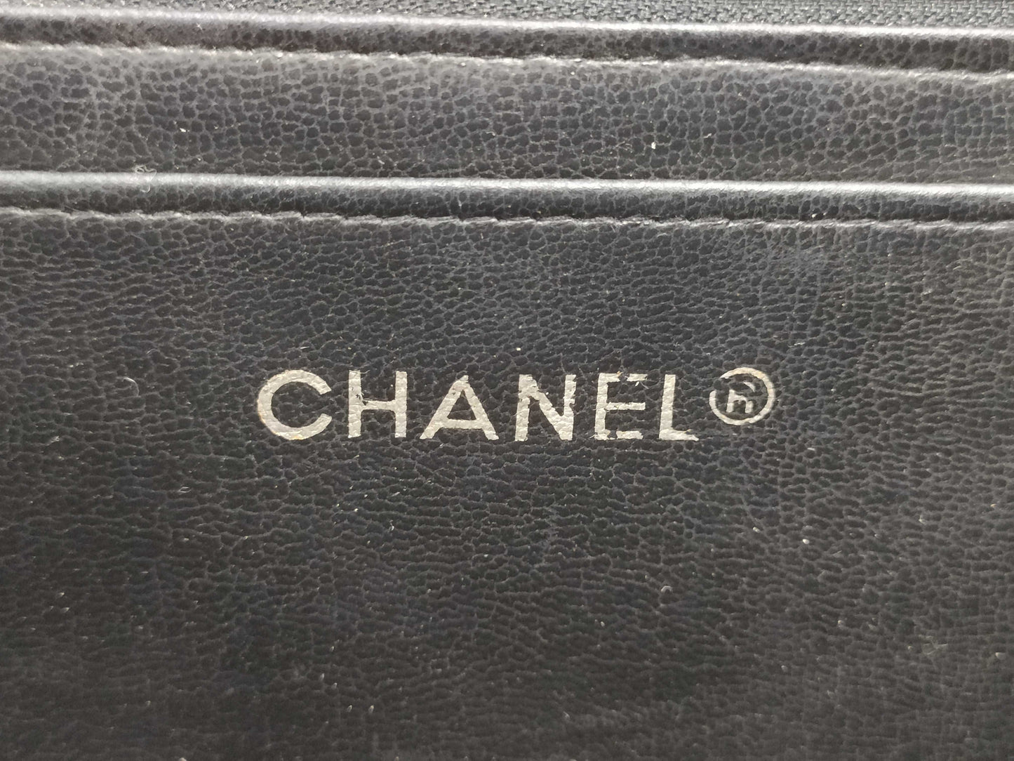 CHANEL Matelasse Lamb Chain Shoulder Bag