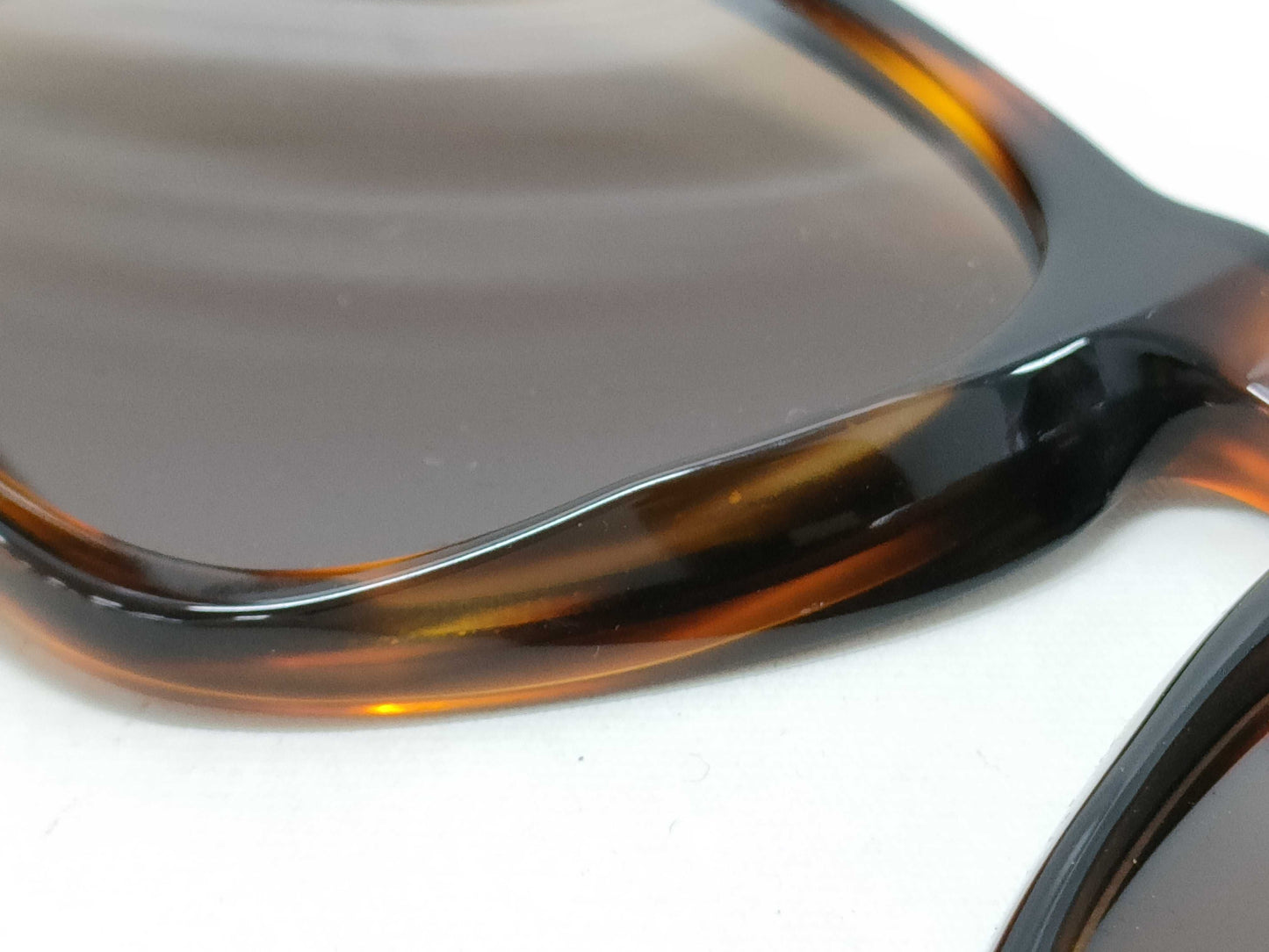 CHANEL Matelasse Coco Mark Tortoiseshell Sunglasses with Case