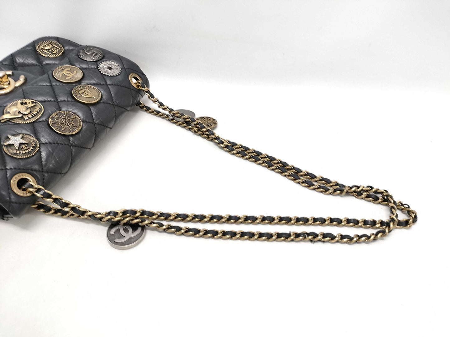 CHANEL Matelasse Coin Chain Shoulder Bag