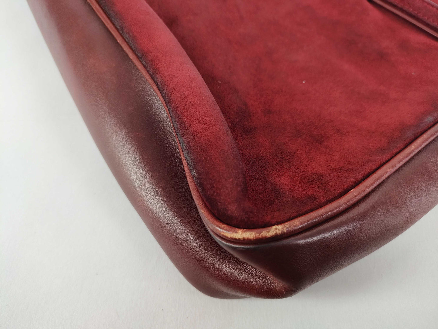 Cartier Must Cartier Shoulder Bag Suede Leather Bordeaux Shoulder Bag