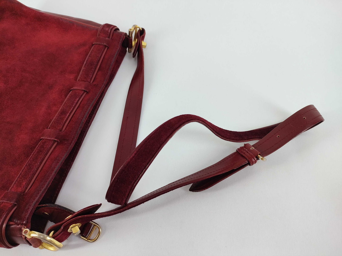 Cartier Must Cartier Shoulder Bag Suede Leather Bordeaux Shoulder Bag