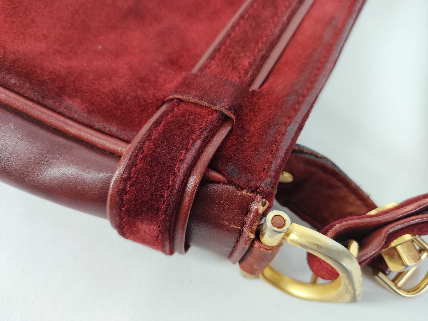 Cartier Must Cartier Shoulder Bag Suede Leather Bordeaux Shoulder Bag