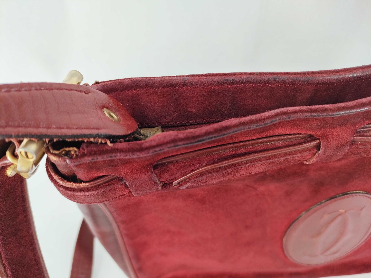 Cartier Must Cartier Shoulder Bag Suede Leather Bordeaux Shoulder Bag