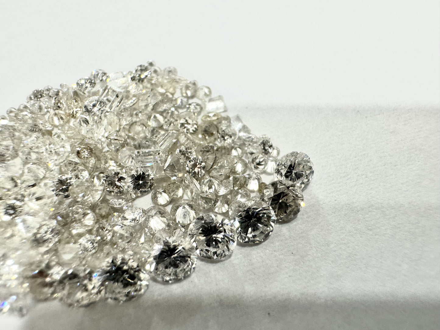 7.07ct Melee Diamonds Loose Diamond