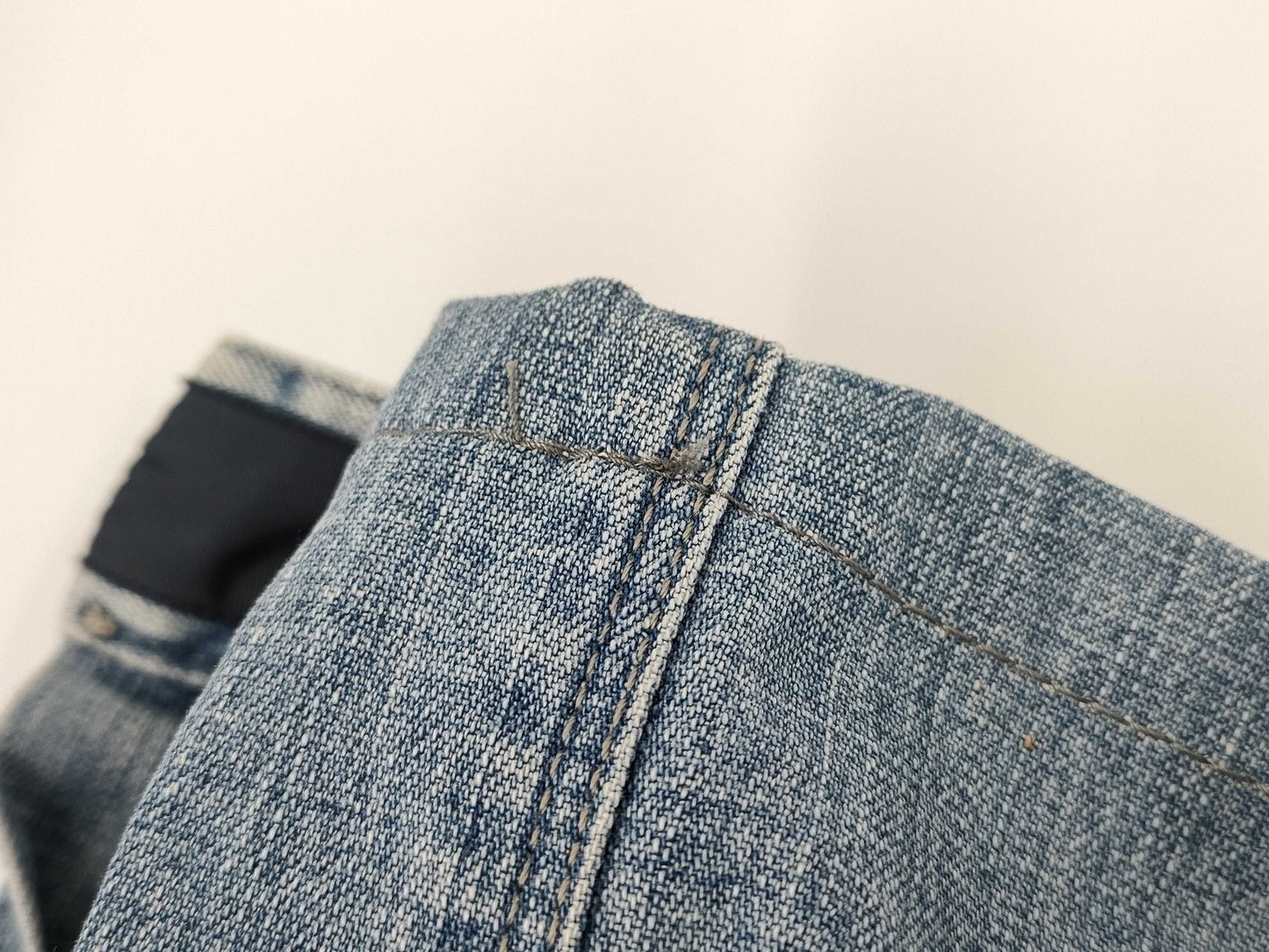LOUIS VUITTON LOUIS VUITTON Louis Vuitton Buckle Denim Jeans, Size 38, Pants