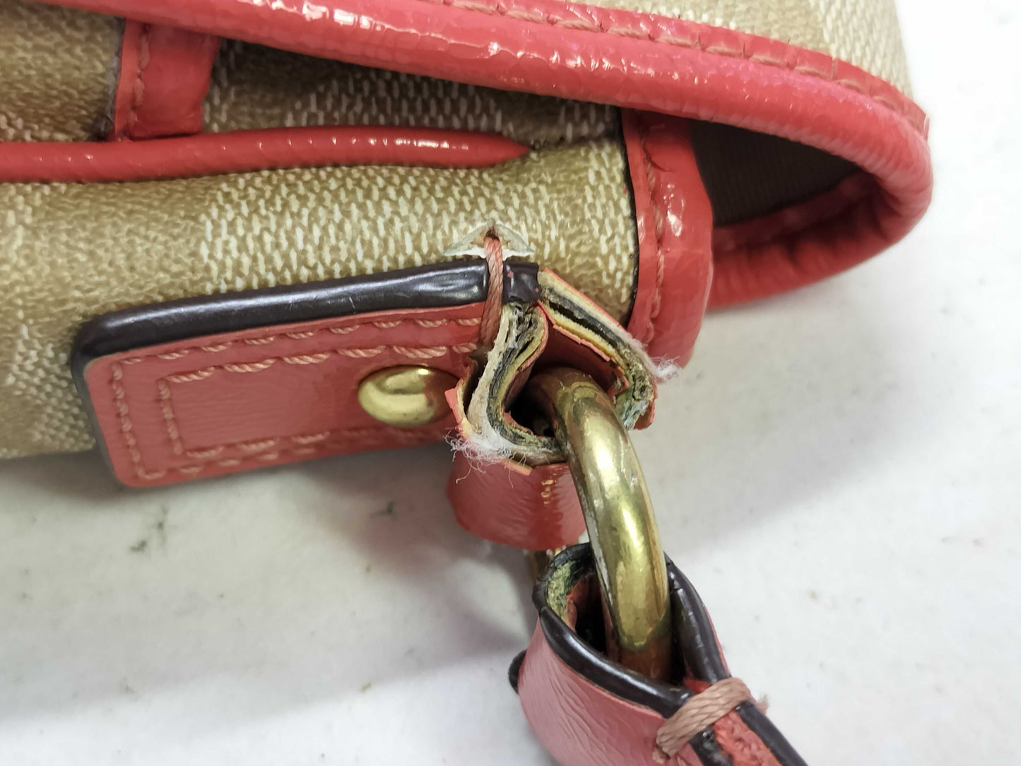 COACH Signature Coach Bag x 1 Shoulder Bag