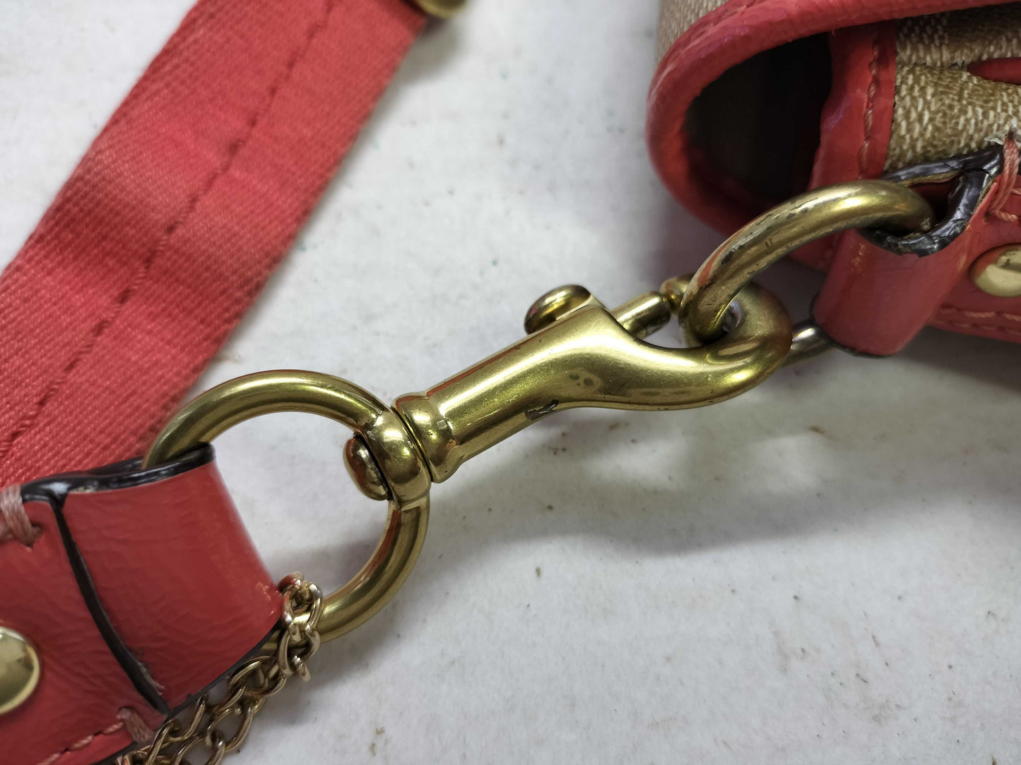 COACH Signature Coach Bag x 1 Shoulder Bag