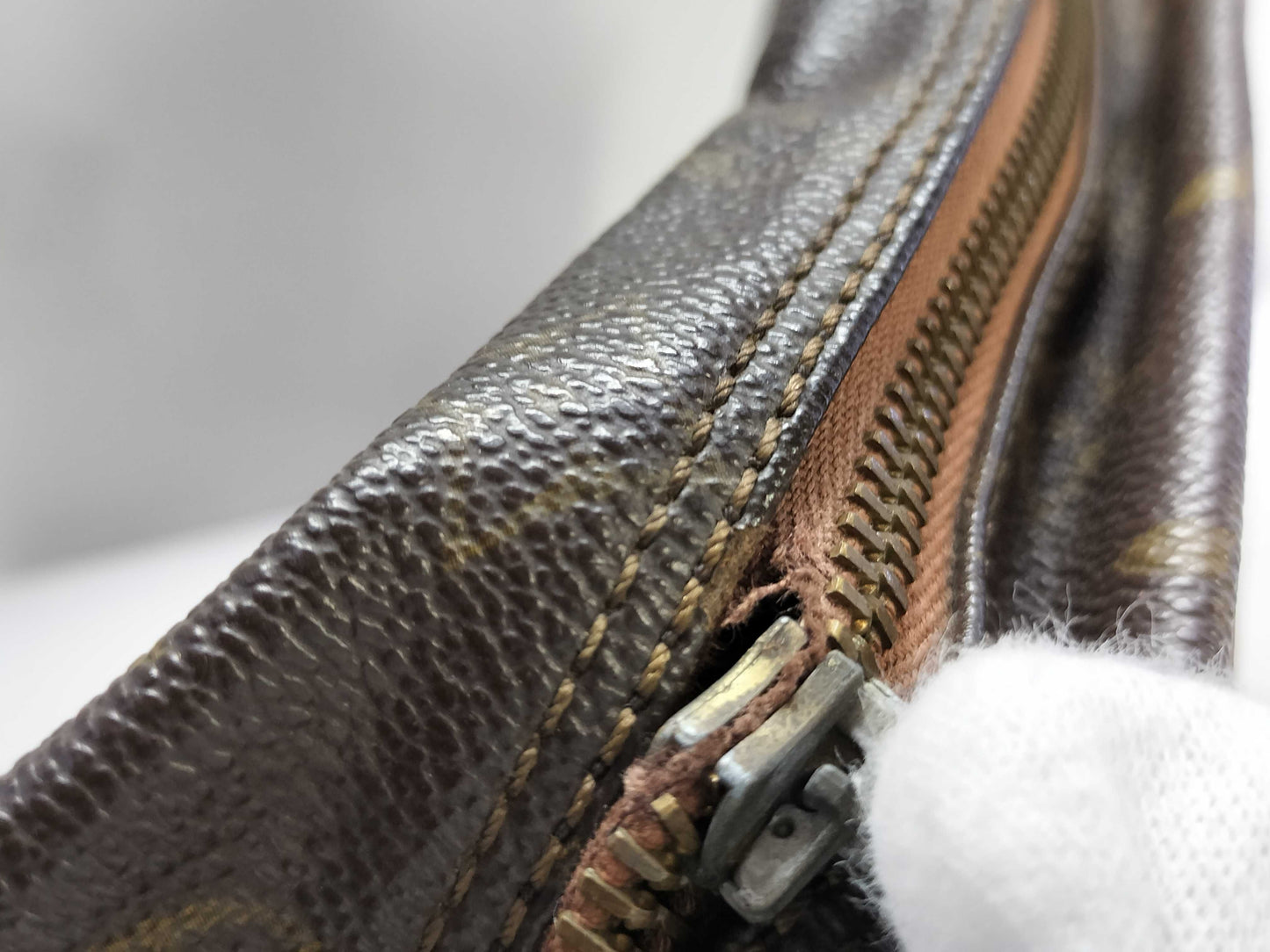 LOUIS VUITTON Monogram Shoulder Bag Louis Vuitton Shoulder Bag