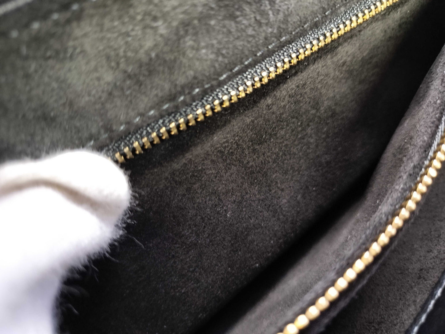 CELINE Teen Soft 16 Seize Shoulder Bag in Black. Includes dust bag and shoulder strap.