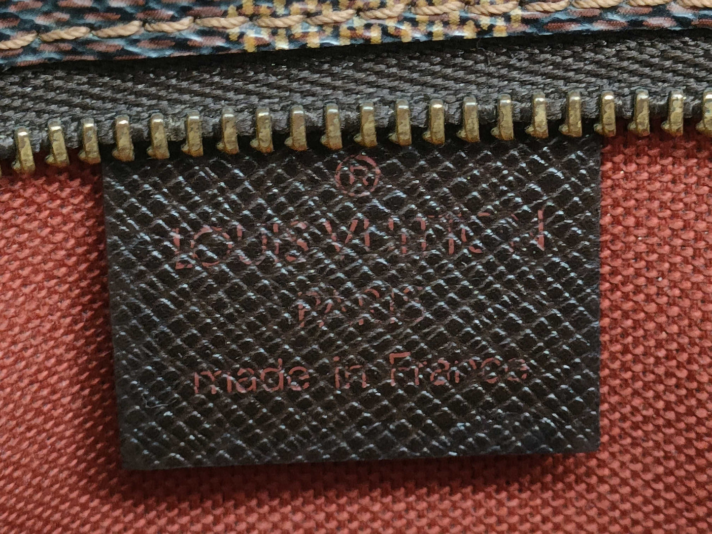 LOUIS VUITTON Damier Truth Makeup Pouch