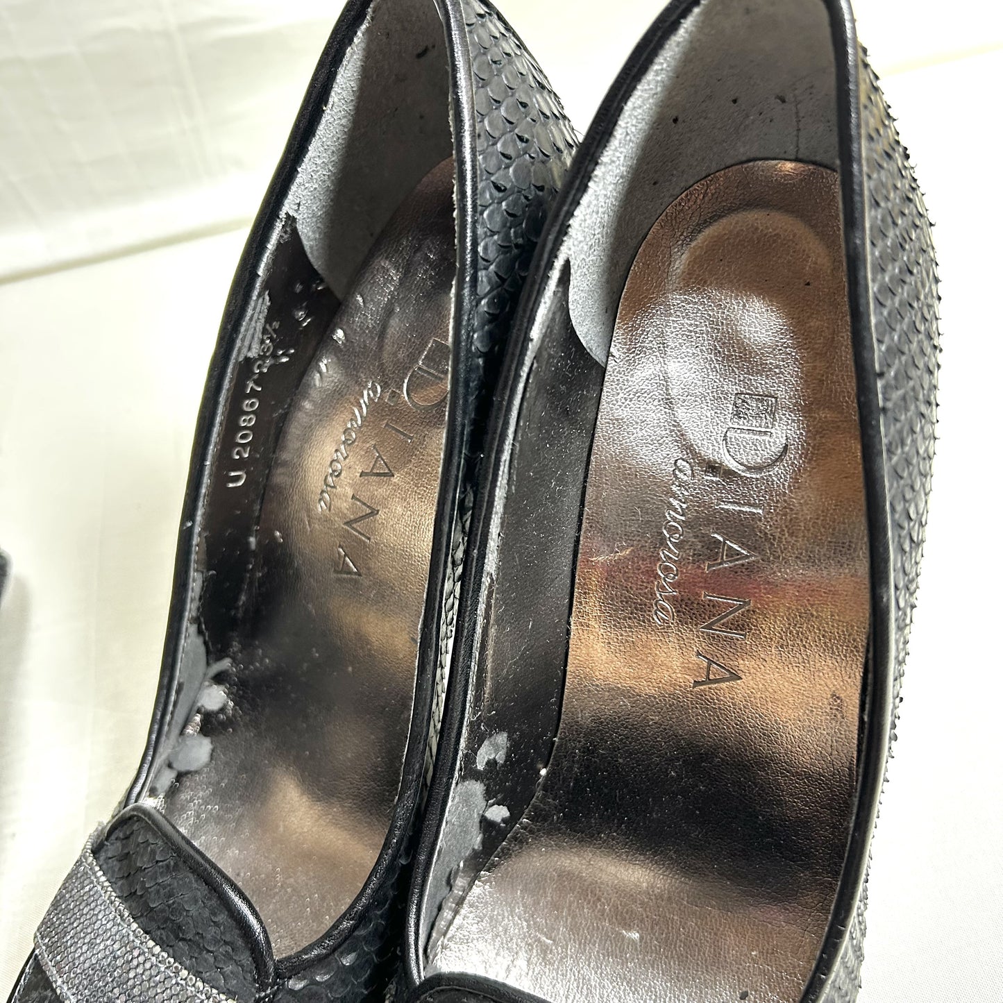 DIANA 2-Pair Pumps, Sizes 23 and 23.5