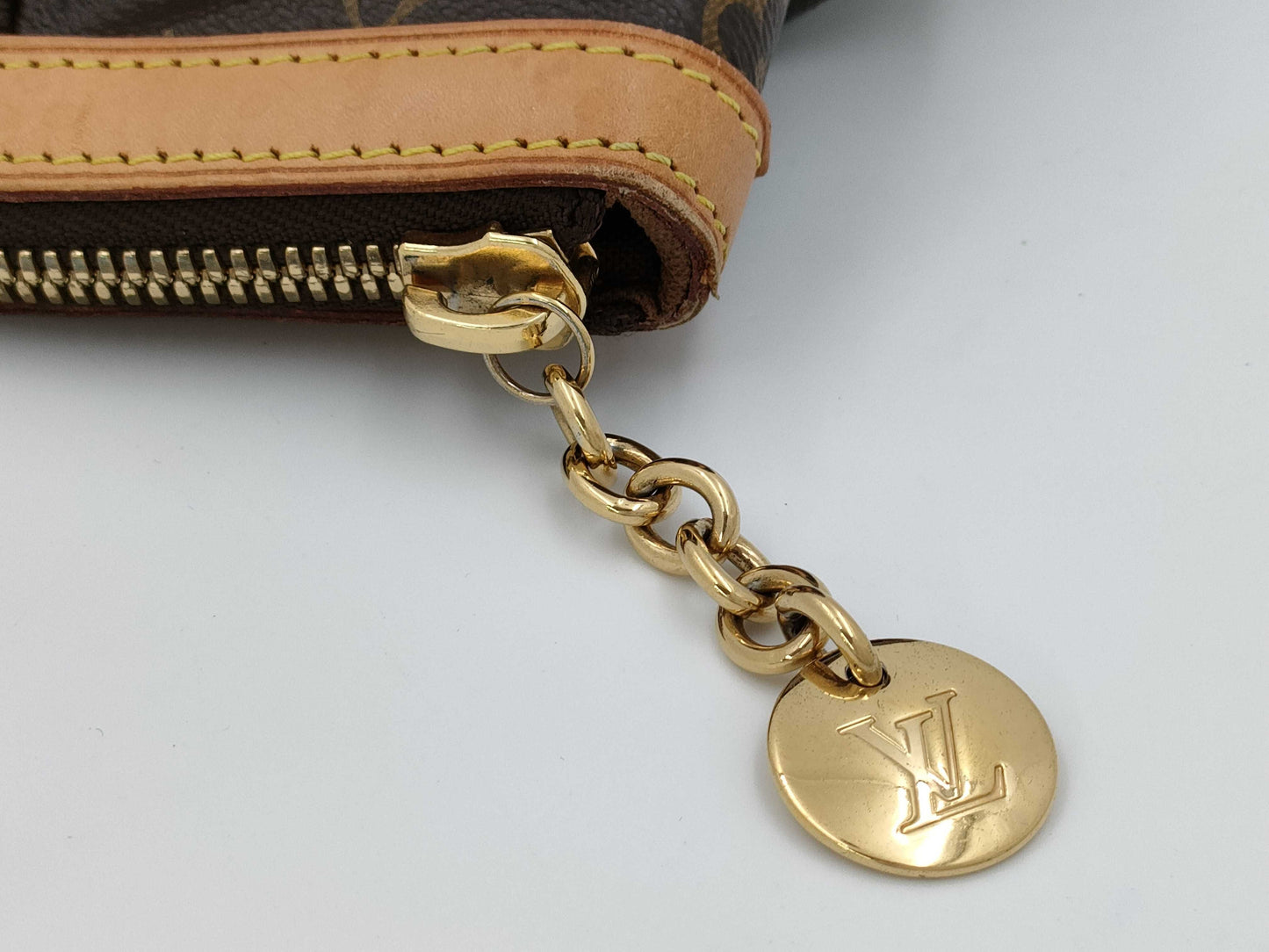 LOUIS VUITTON LOUIS VUITTON Louis Vuitton Monogram Tivoli PM Bag