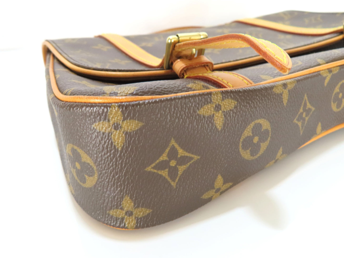 LOUIS VUITTON Monogram LOUIS VUITTON LV Monogram Marel Sac-Ado M51158 SR0035 Shoulder Bag Bag