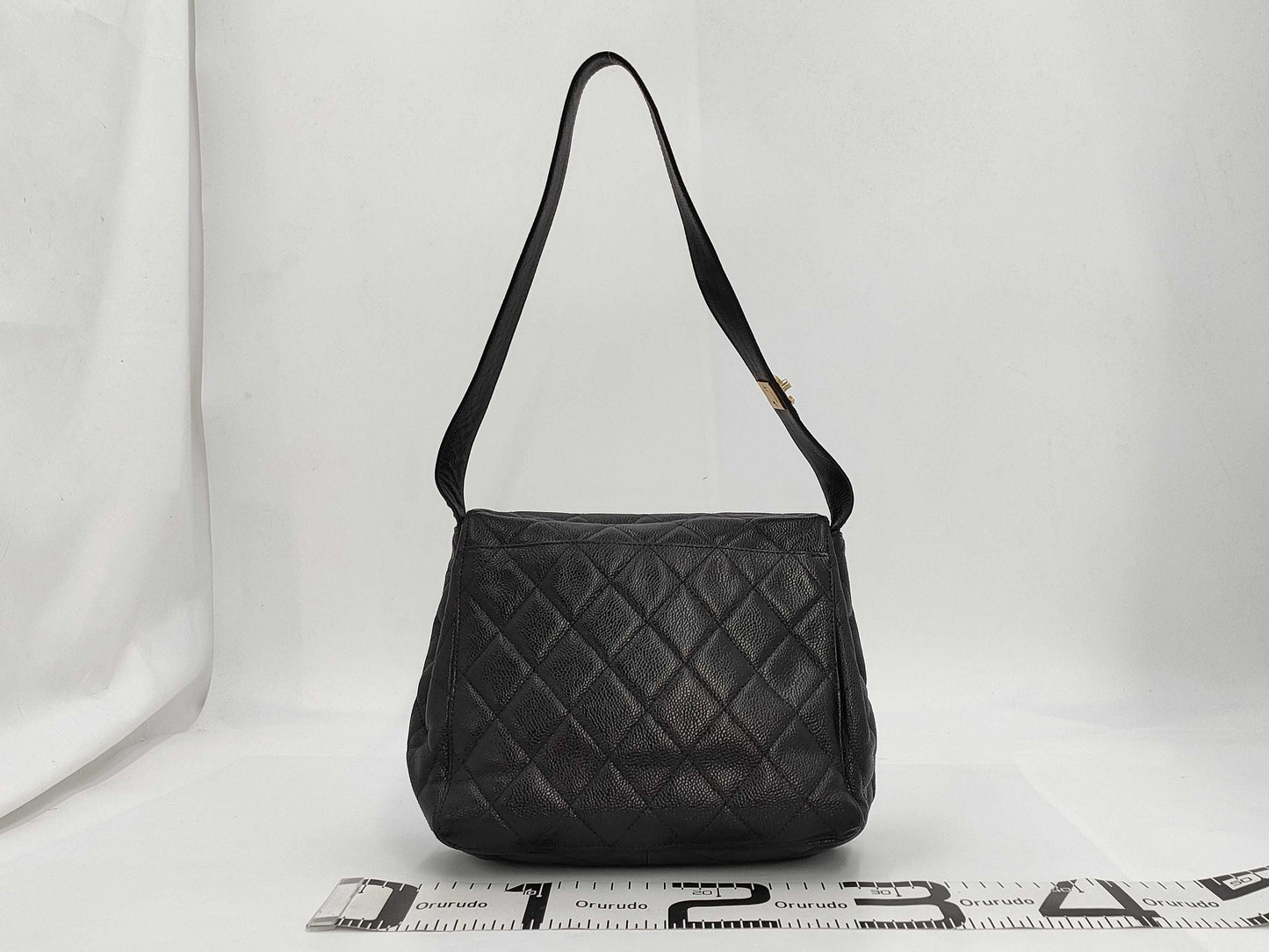 CHANEL Matelasse Shoulder Bag