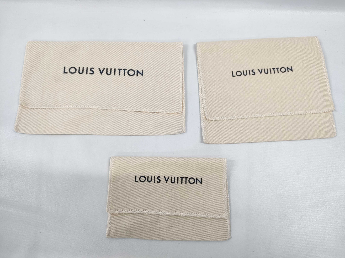 LOUIS VUITTON Current Storage Bags for Small Items, 15-Piece Set
