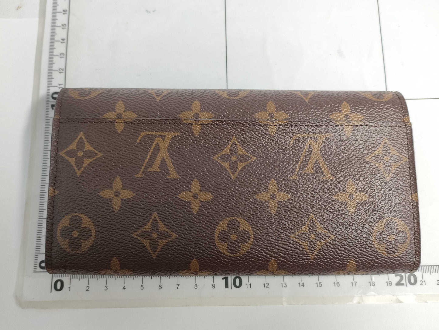 LOUIS VUITTON M60531 Monogram Portefeuille Sarah Monogram RFID Wallet