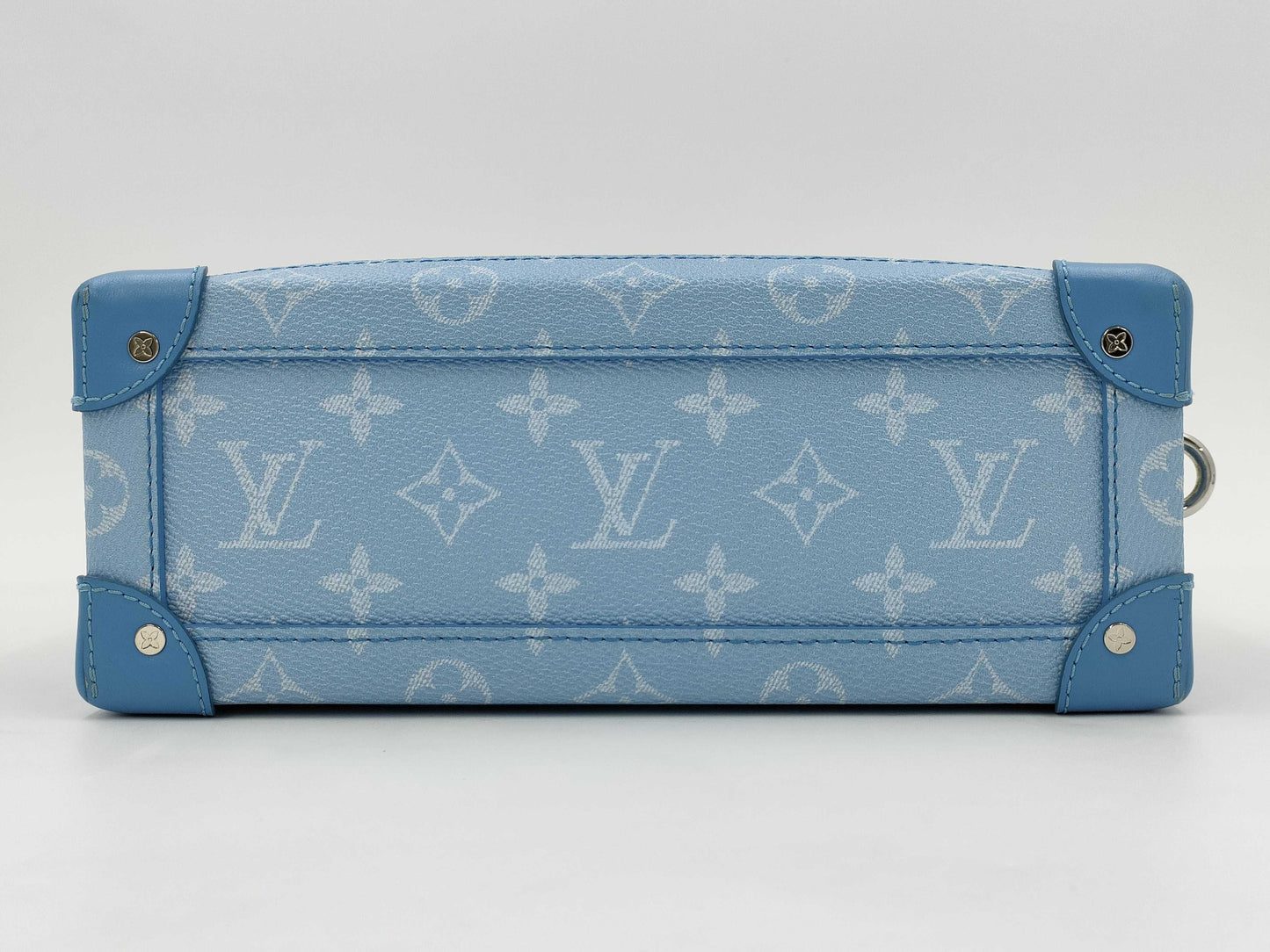 LOUIS VUITTON Soft Trunk Monogram Clouds M45430 RFID Shoulder Bag