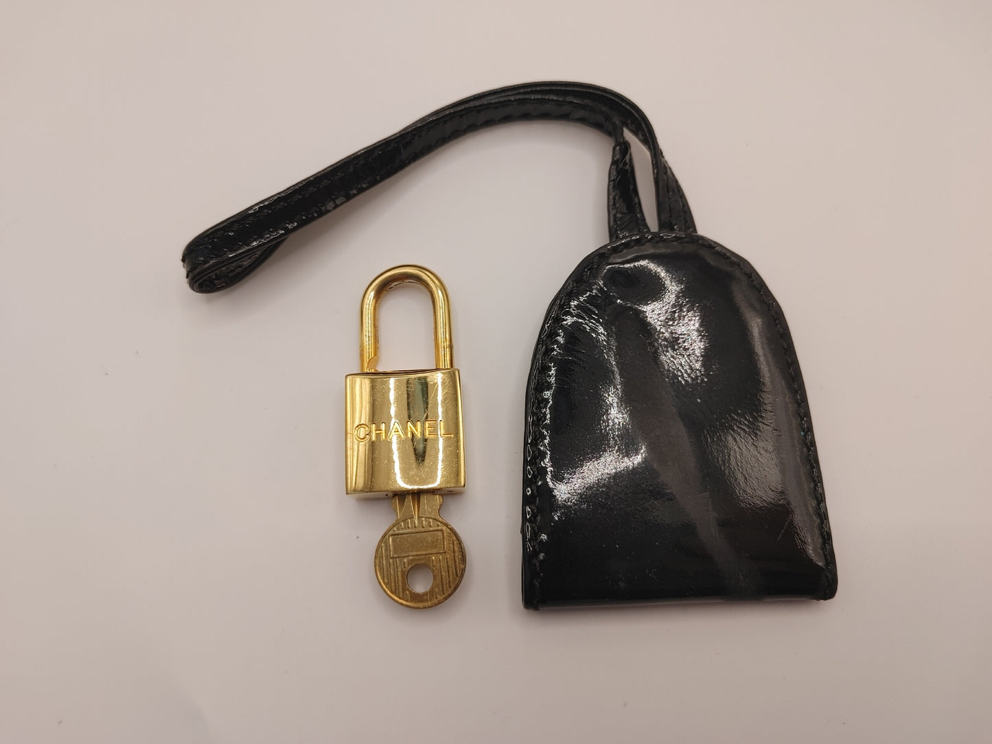 CHANEL Cadena and Crochet Set with Key, Gold Patent Leather, Black Other Accessories