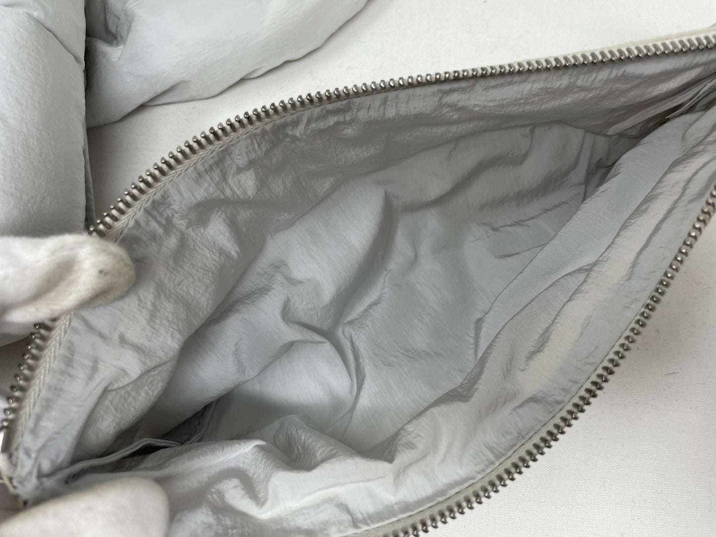 BOTTEGA VENETA Cassette Intrecciato Shoulder Bag