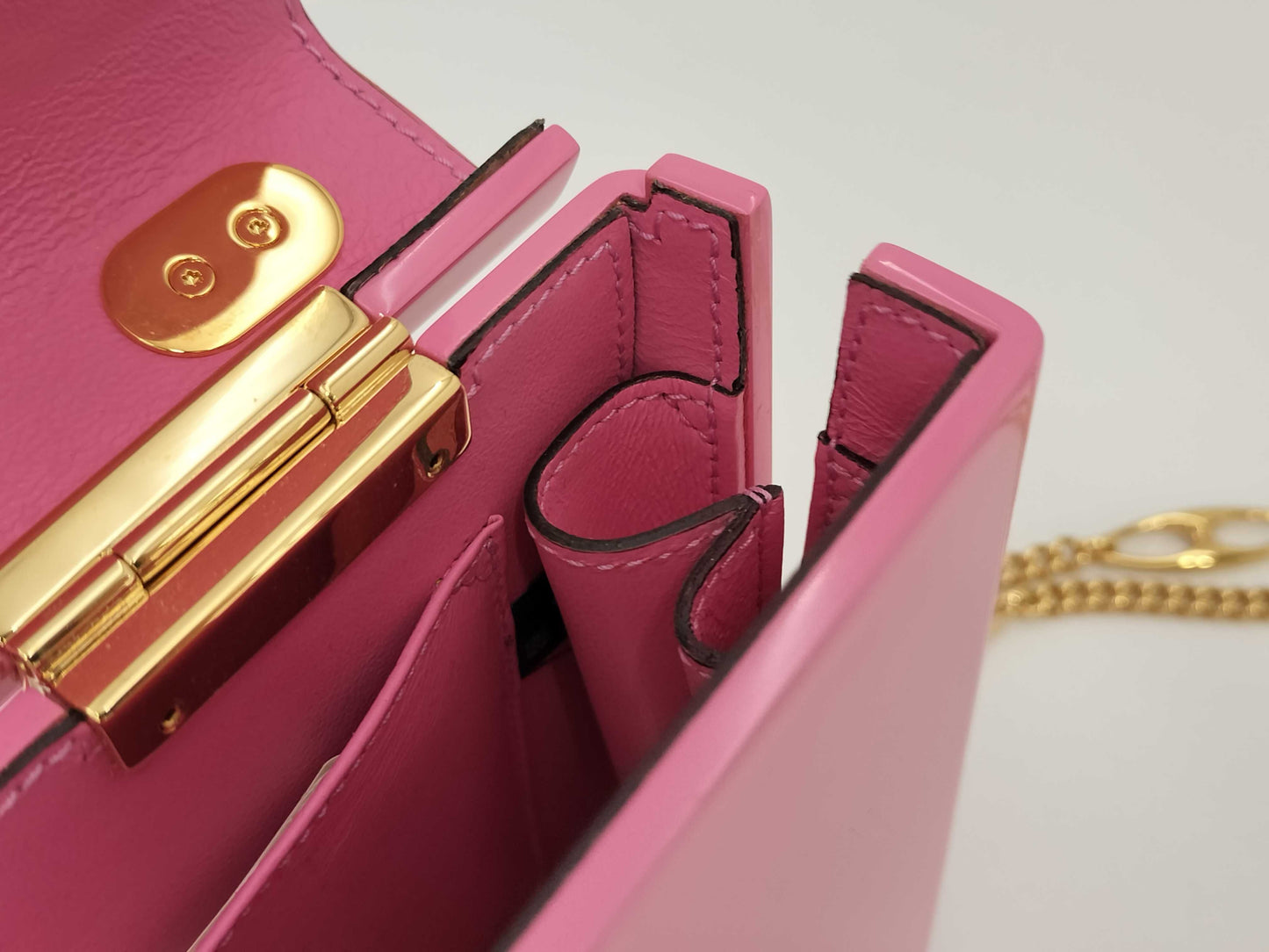 GUCCI Sylvie Shoulder Bag/Handbag Pink