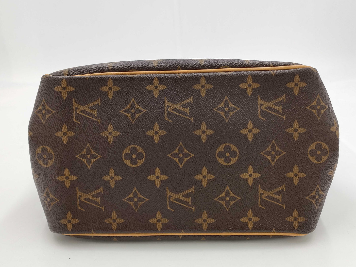 LOUIS VUITTON Monogram Batignolles PM Handbag