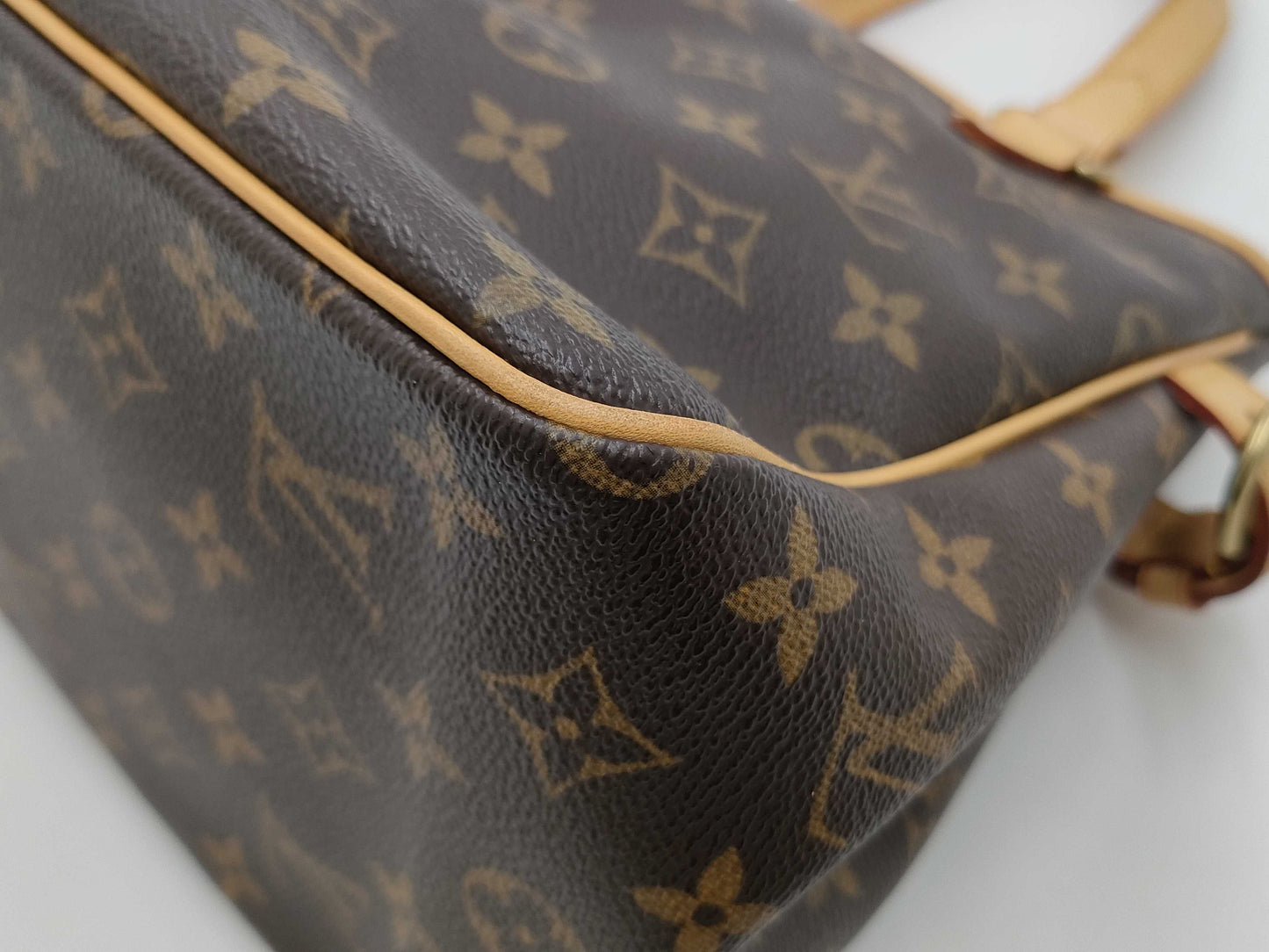 LOUIS VUITTON Monogram Batignolles PM Handbag