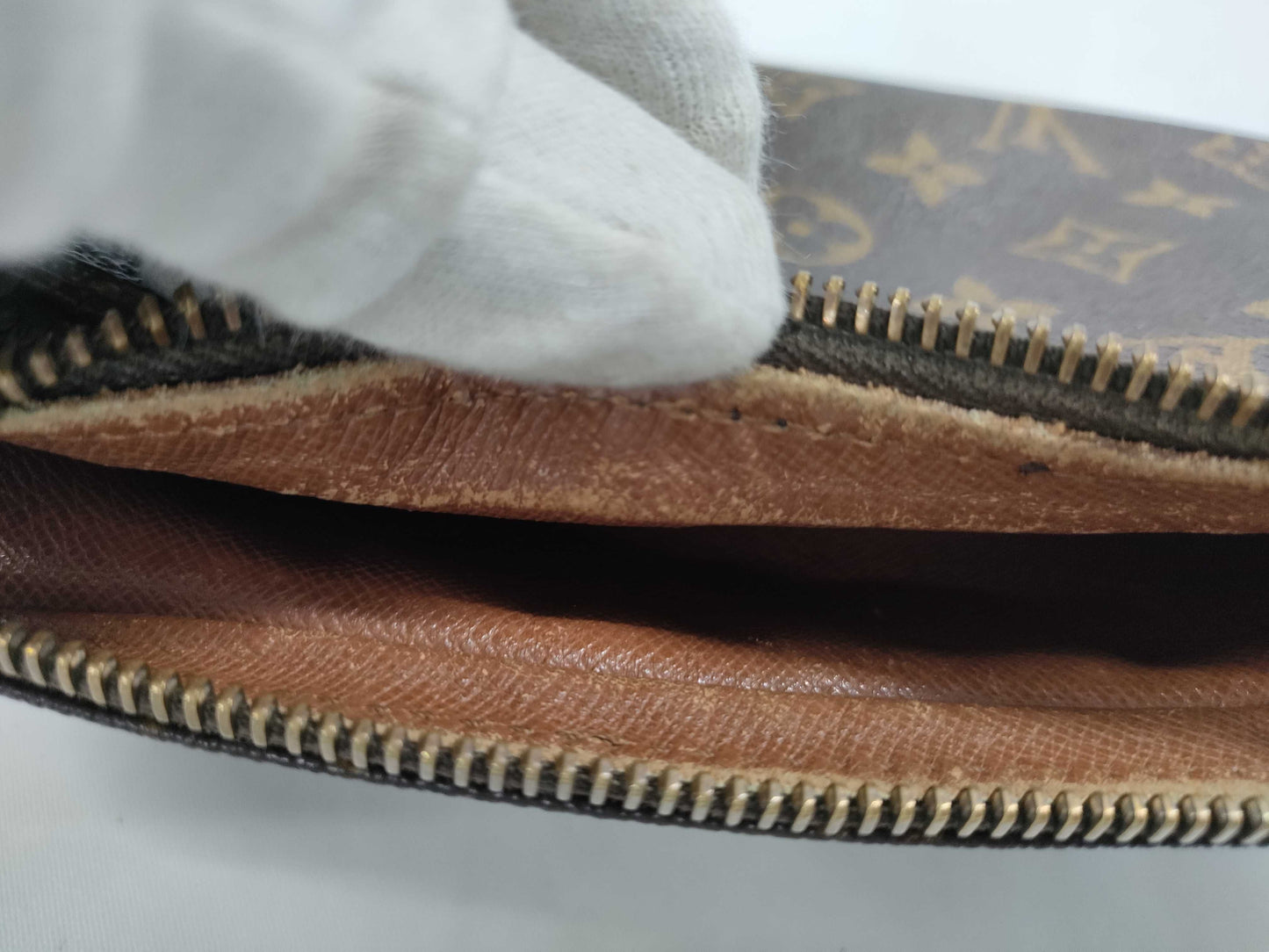 LOUIS VUITTON Marly Bandouliere Shoulder Bag