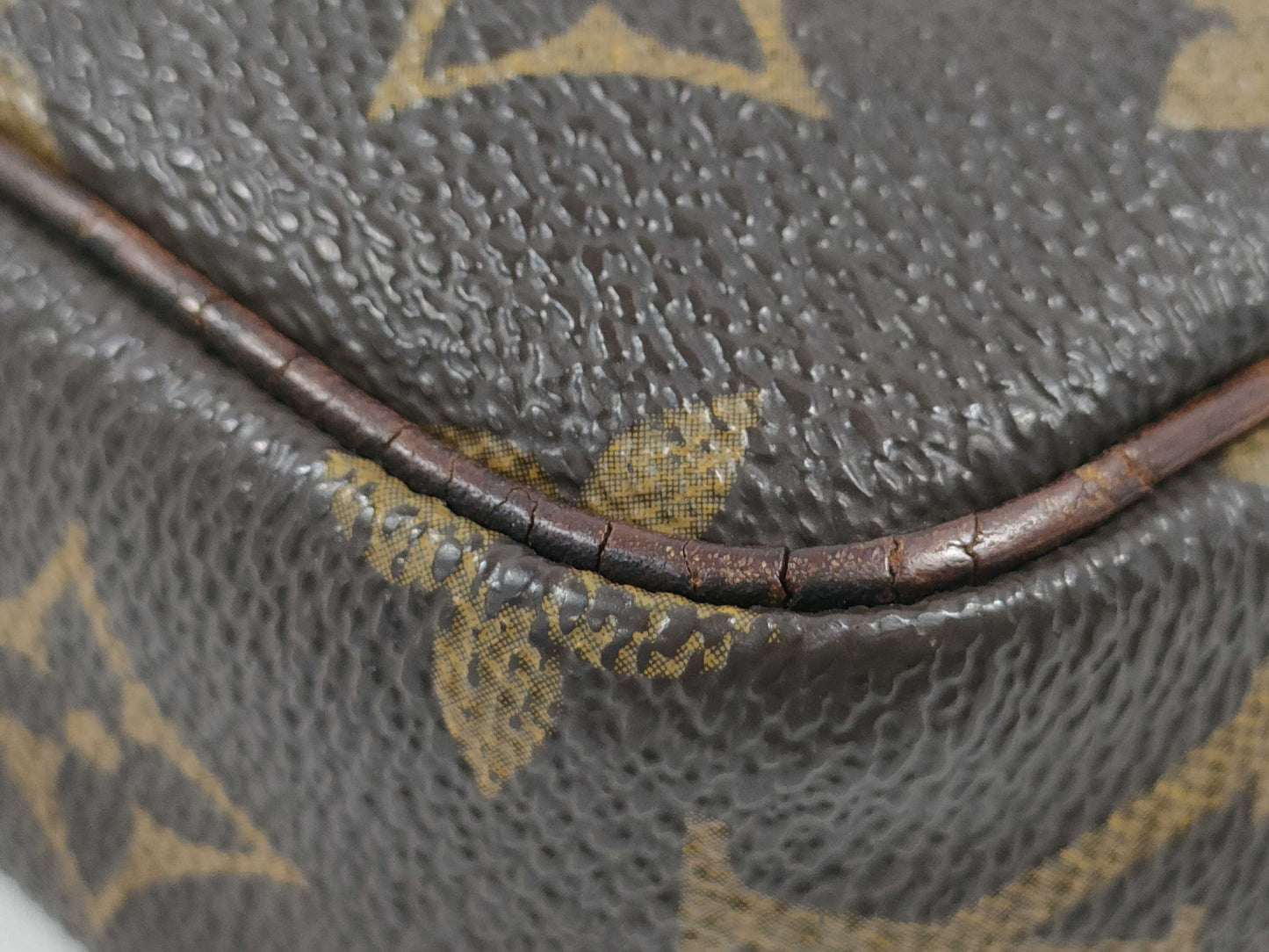 LOUIS VUITTON Marly Bandouliere Shoulder Bag