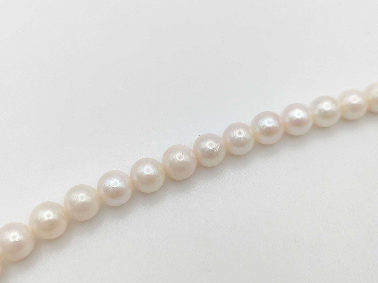 Pearl diameter approximately 6.5mm-6.8mm, Sterling Silver, 29.3g, Necklace