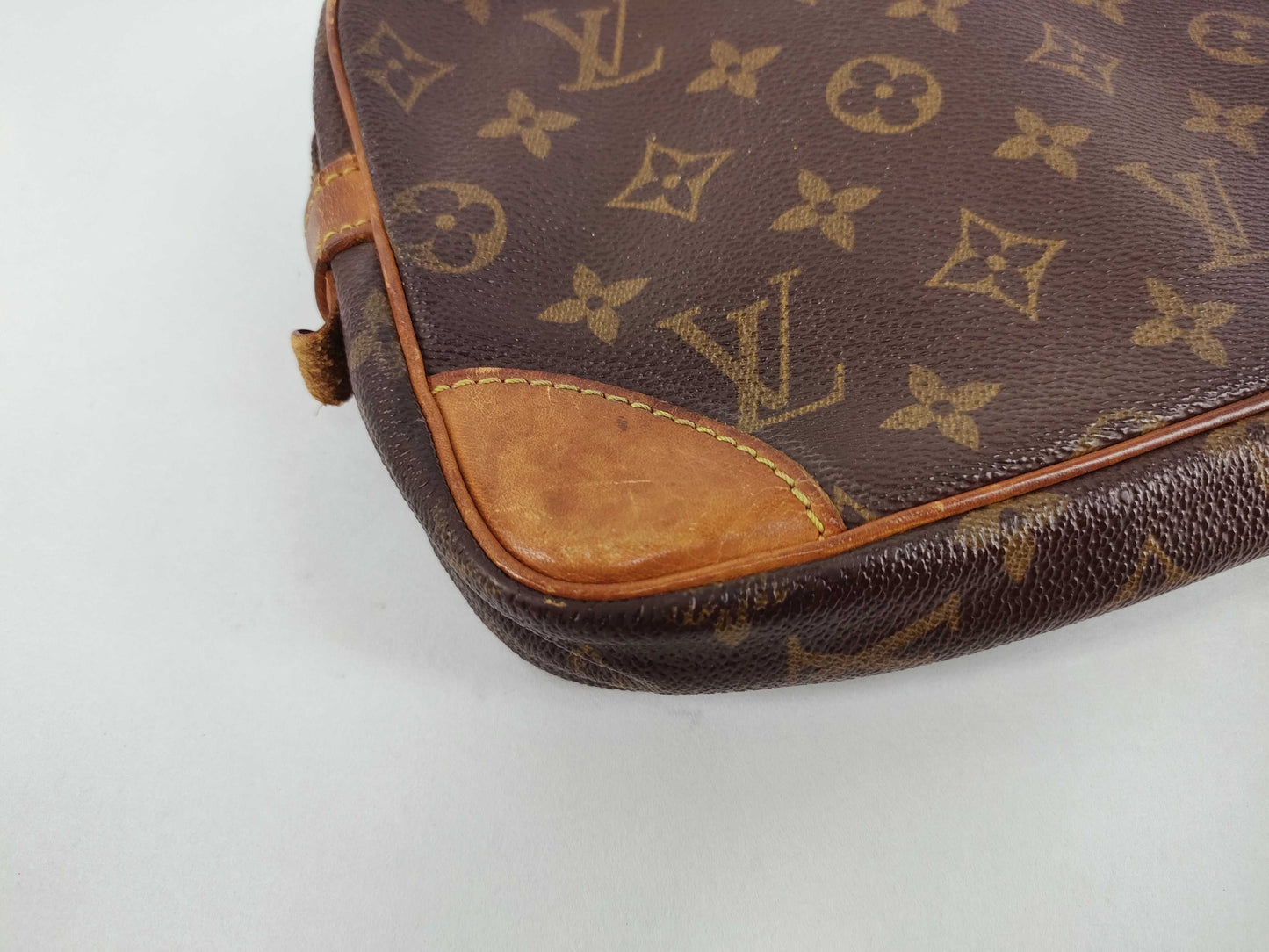 LOUIS VUITTON Monogram Louis Vuitton Second Bag