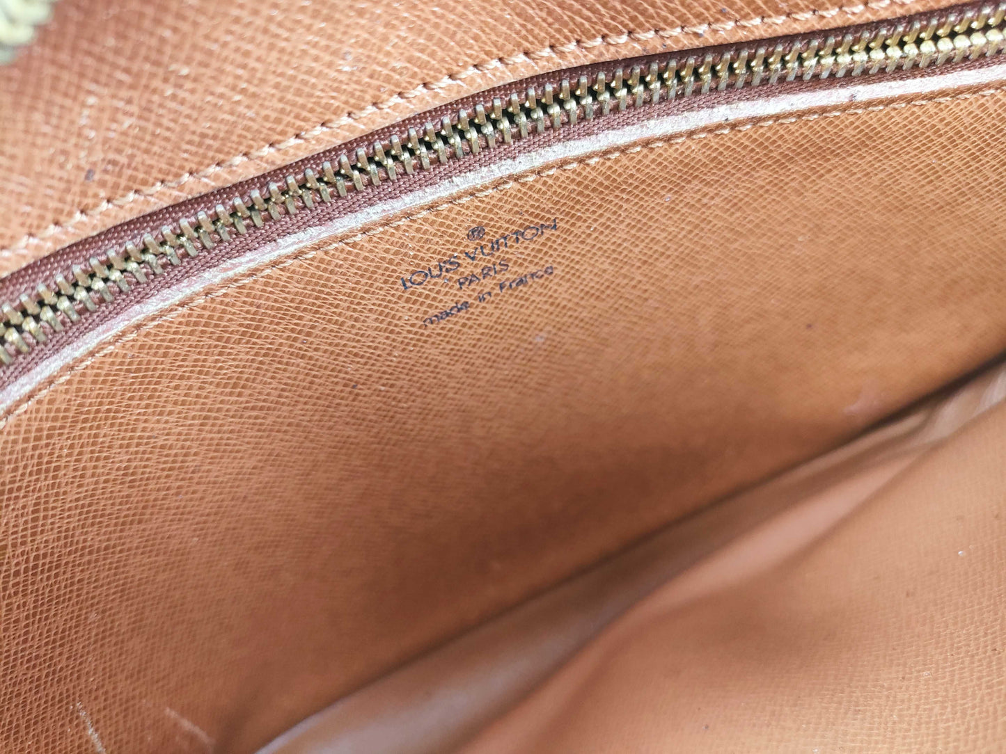 LOUIS VUITTON Monogram Louis Vuitton Second Bag