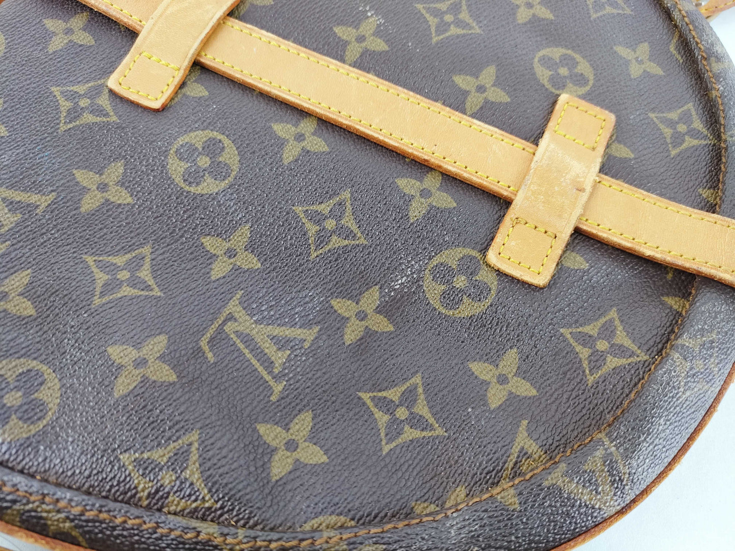 LOUIS VUITTON Monogram Louis Vuitton Shoulder Bag