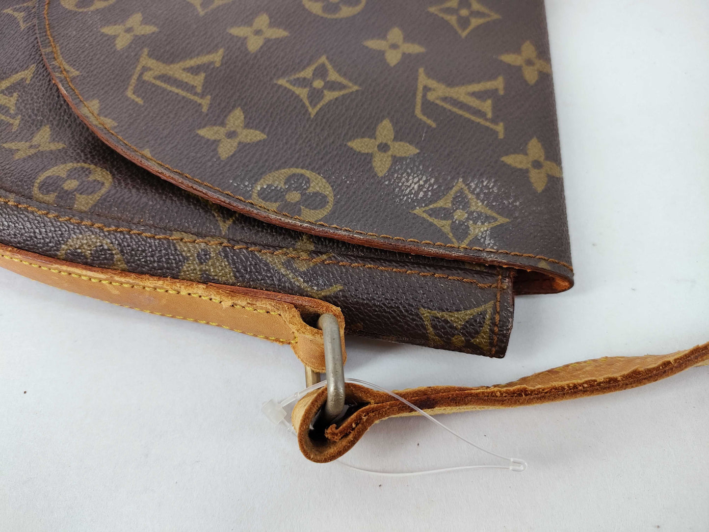 LOUIS VUITTON Monogram Louis Vuitton Shoulder Bag
