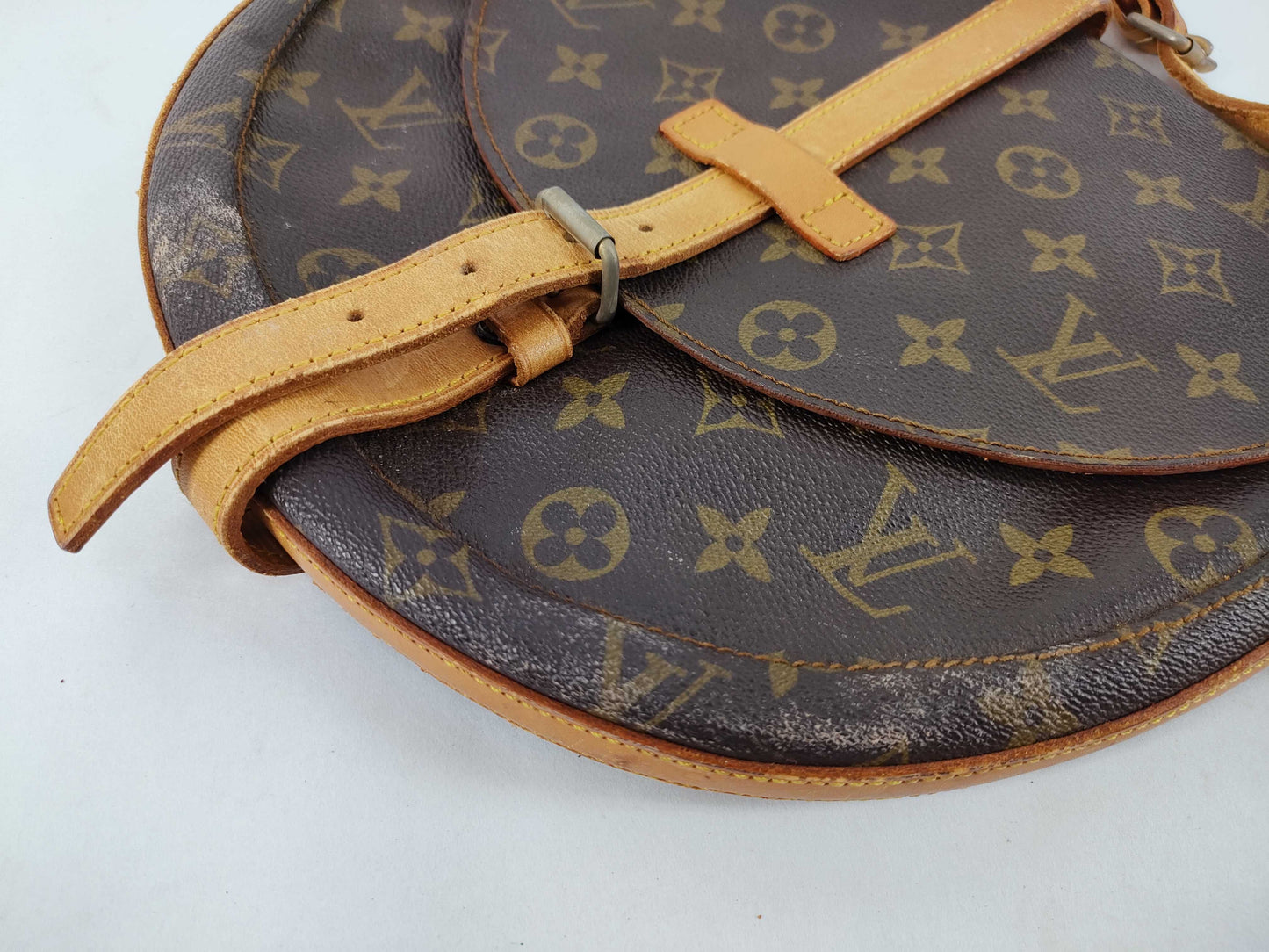 LOUIS VUITTON Monogram Louis Vuitton Shoulder Bag