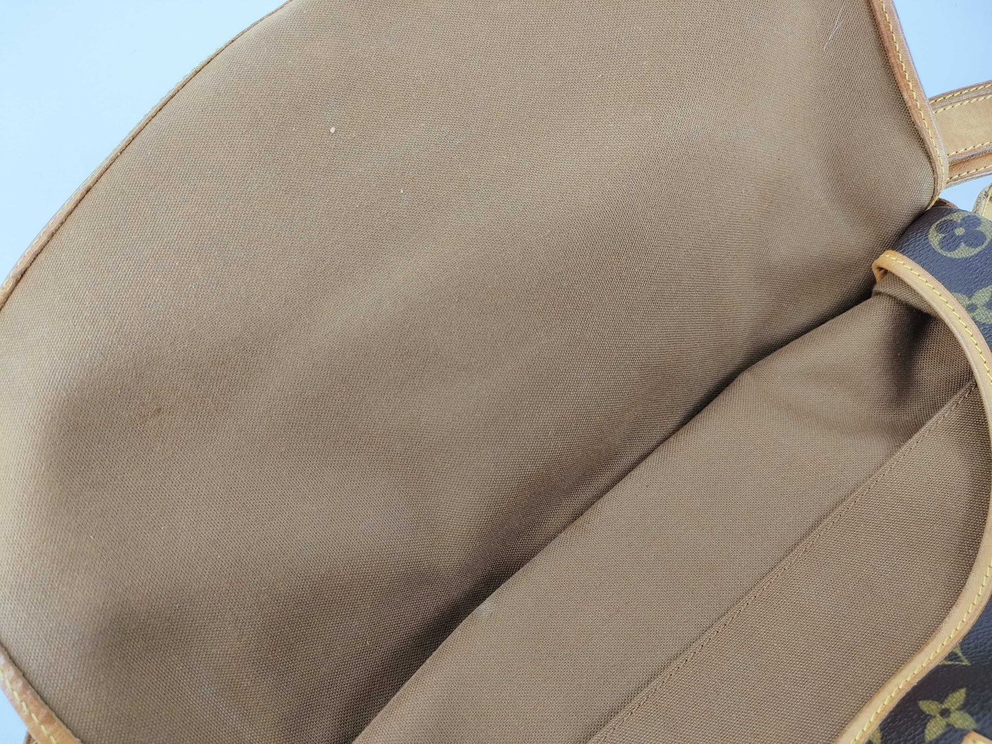 LOUIS VUITTON Monogram Louis Vuitton Shoulder Bag