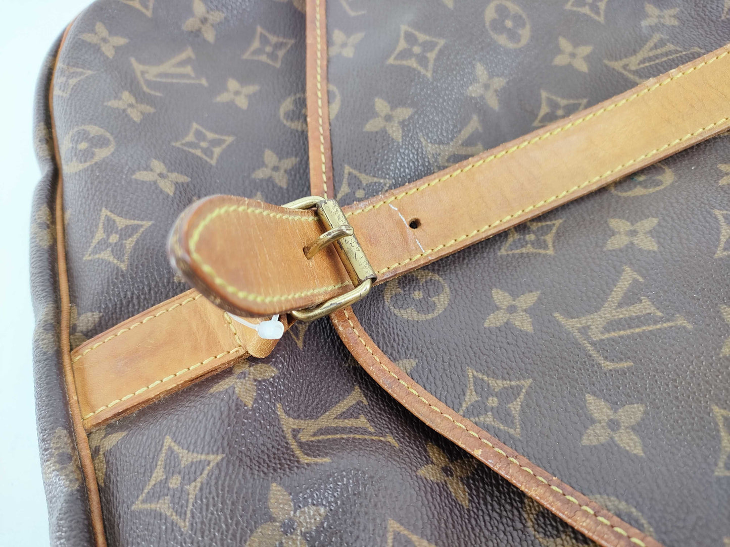 LOUIS VUITTON Monogram Louis Vuitton Shoulder Bag