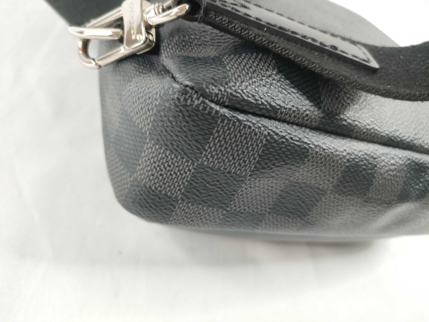 LOUIS VUITTON N41719 Damier Graphite Louis Vuitton Avenue Sling Bag N41719 Shoulder Bag