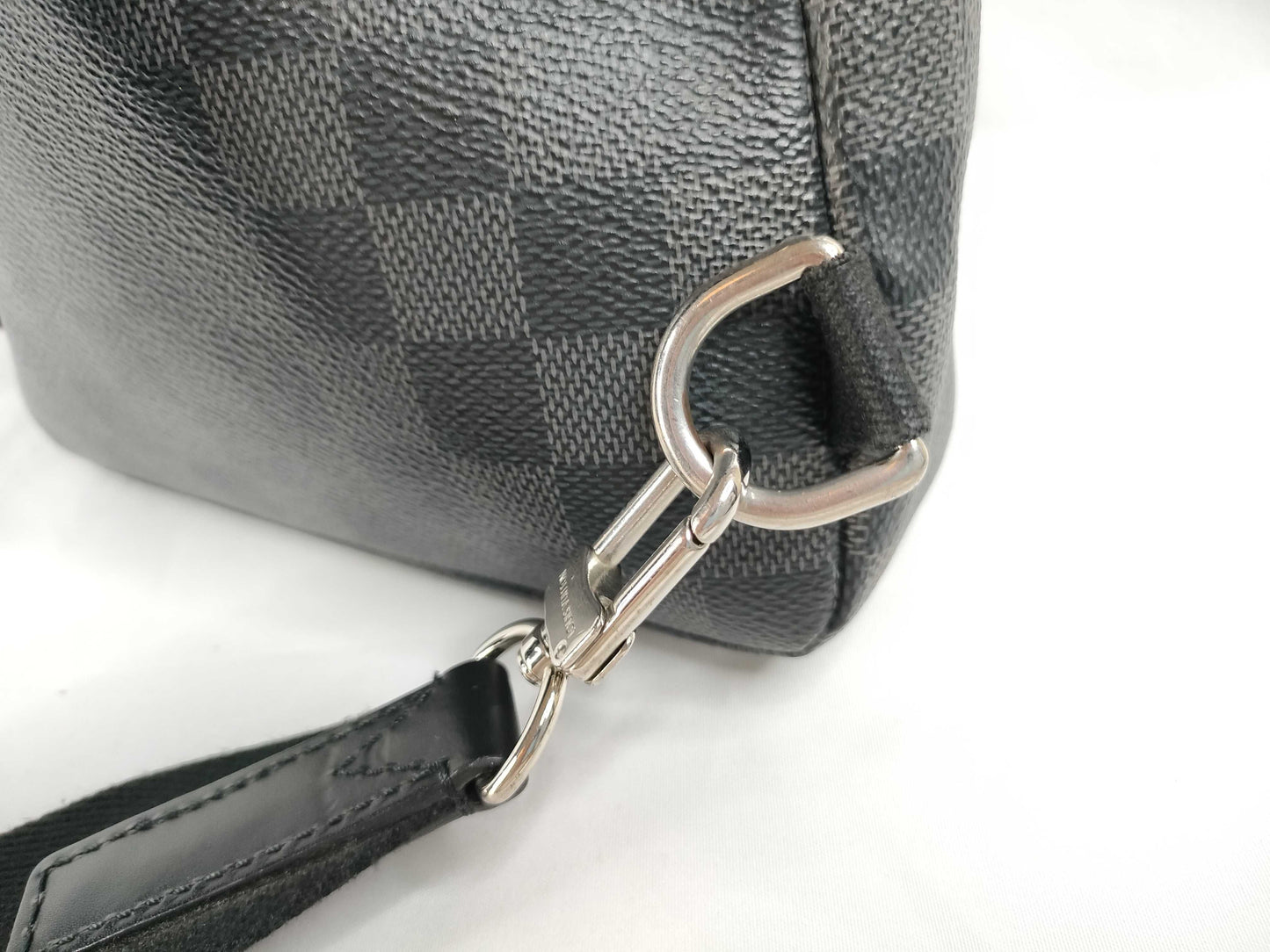 LOUIS VUITTON N41719 Damier Graphite Louis Vuitton Damier Graphite Avenue Sling Bag N41719 Shoulder Bag