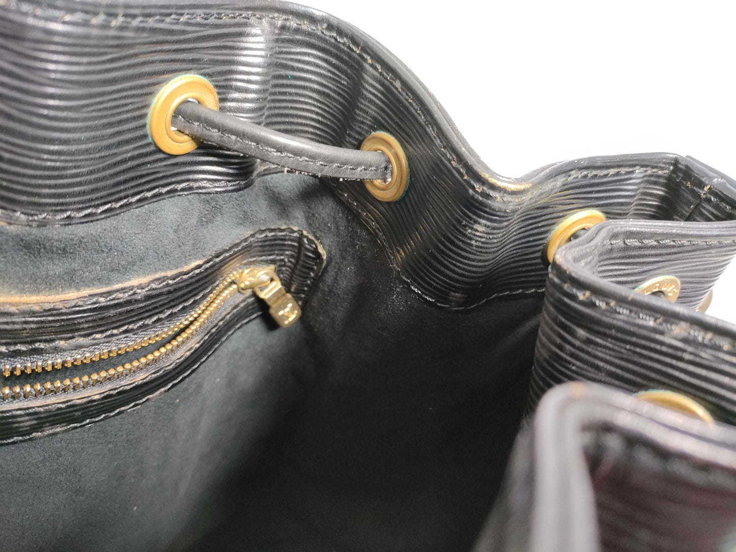 LOUIS VUITTON M44102 Monogram LOUIS VUITTON Petit Noe M44102 Shoulder Bag
