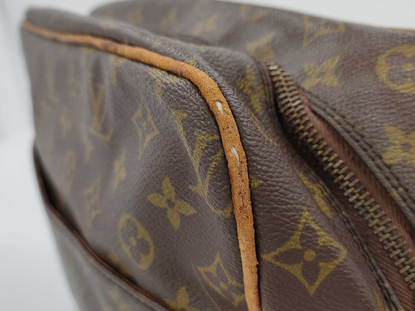 LOUIS VUITTON Monogram Nile Shoulder Bag