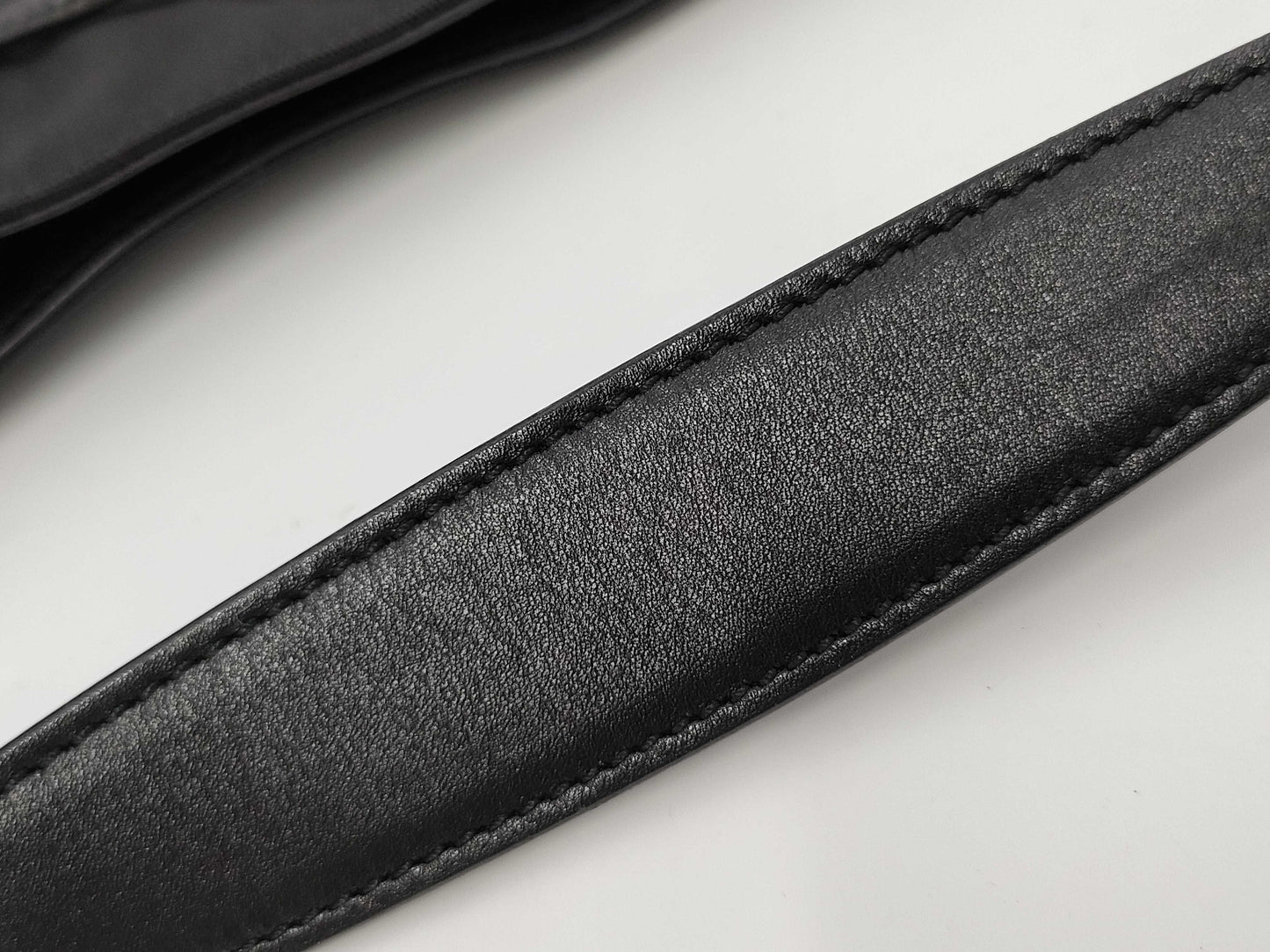 GUCCI Black Canvas Shoulder Bag