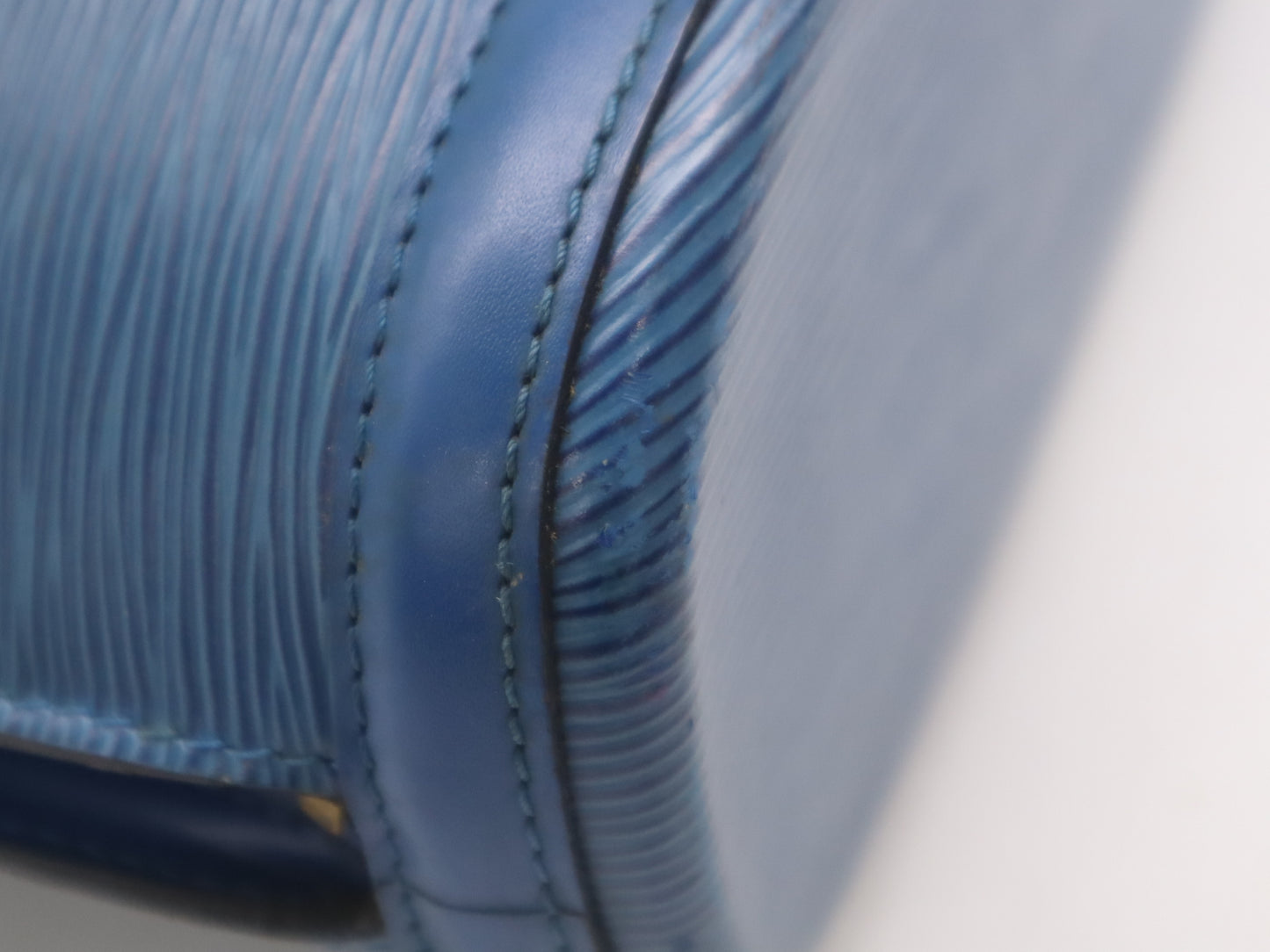 LOUIS VUITTON M52285 Epi-Lussac Toledo Blue Tote Bag